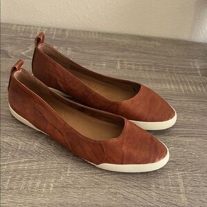 Frye Women's Brown Leather Flats